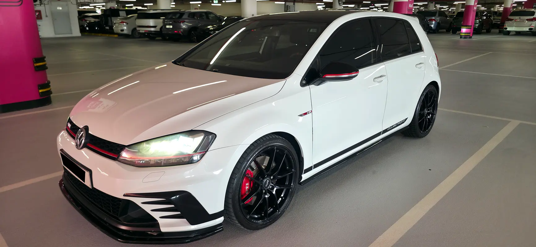 Volkswagen Golf 2016 — photo 1 of 18