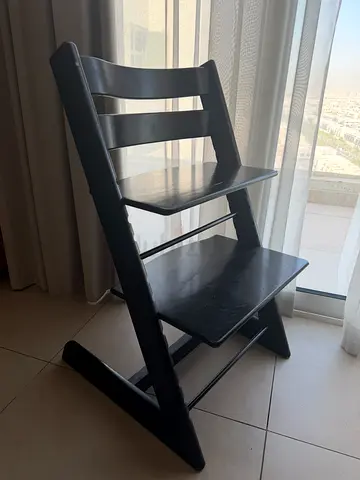 Stokke Wooden High Chair (Tripp Trapp) - black