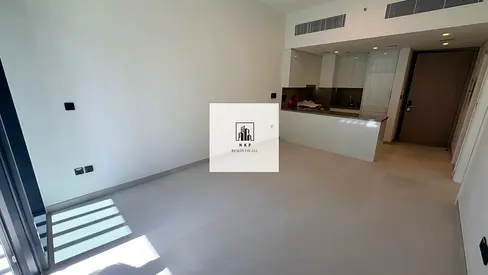 Specious luxury apartment for rent