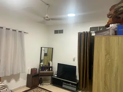 Furnished studio// big size open view//near to park