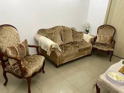 Classic 7-piece wood living room. 2 big sofas, 2 armchairs, 2 small tables, 1 big table.