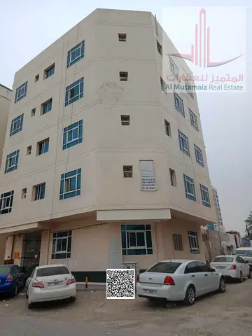 شقة غرفة و صالة فى منطقة البستان موقع مميز جدا قريب من جميع الخدمات بناية عائلات فقط