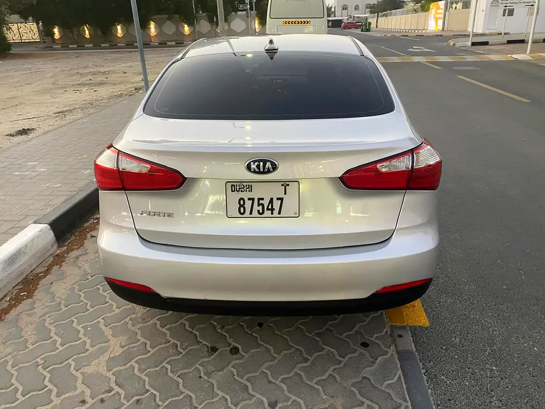Kia Forte 2015 — photo 1 of 12