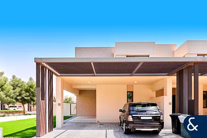 4 Bedroom | Vacant | Corner | Large Plot