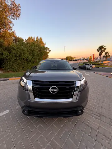 Nissan Pathfinder Platinum 2022 - American Specs - GCC Car