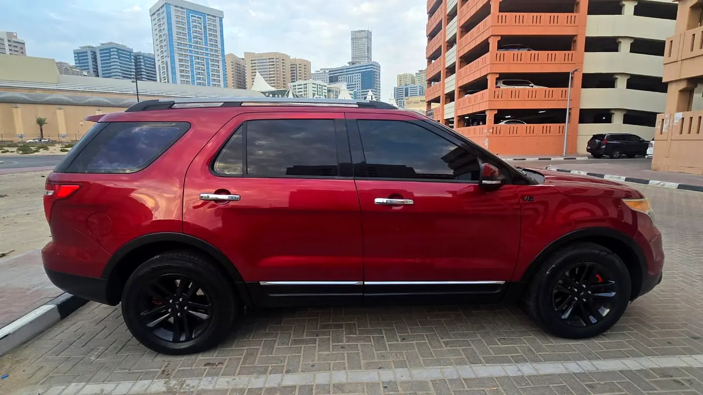 Ford Explorer 2014 — photo 1 of 19