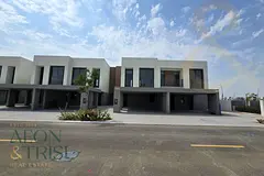 Chiller Free | Landscaped | Corner Kitchen