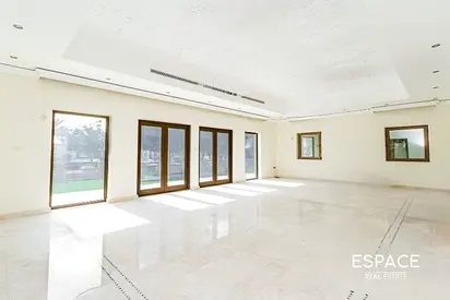 Vastu Compliant | Vacant | Corner