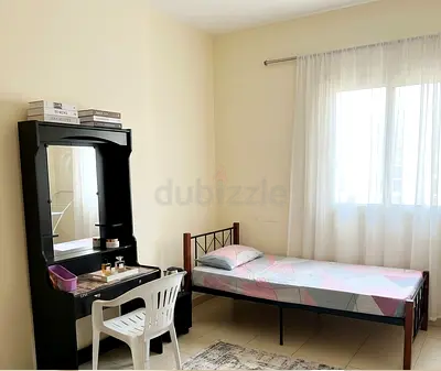 EXECUTIVE BACHELOR SHARING -2 IN A ROOM