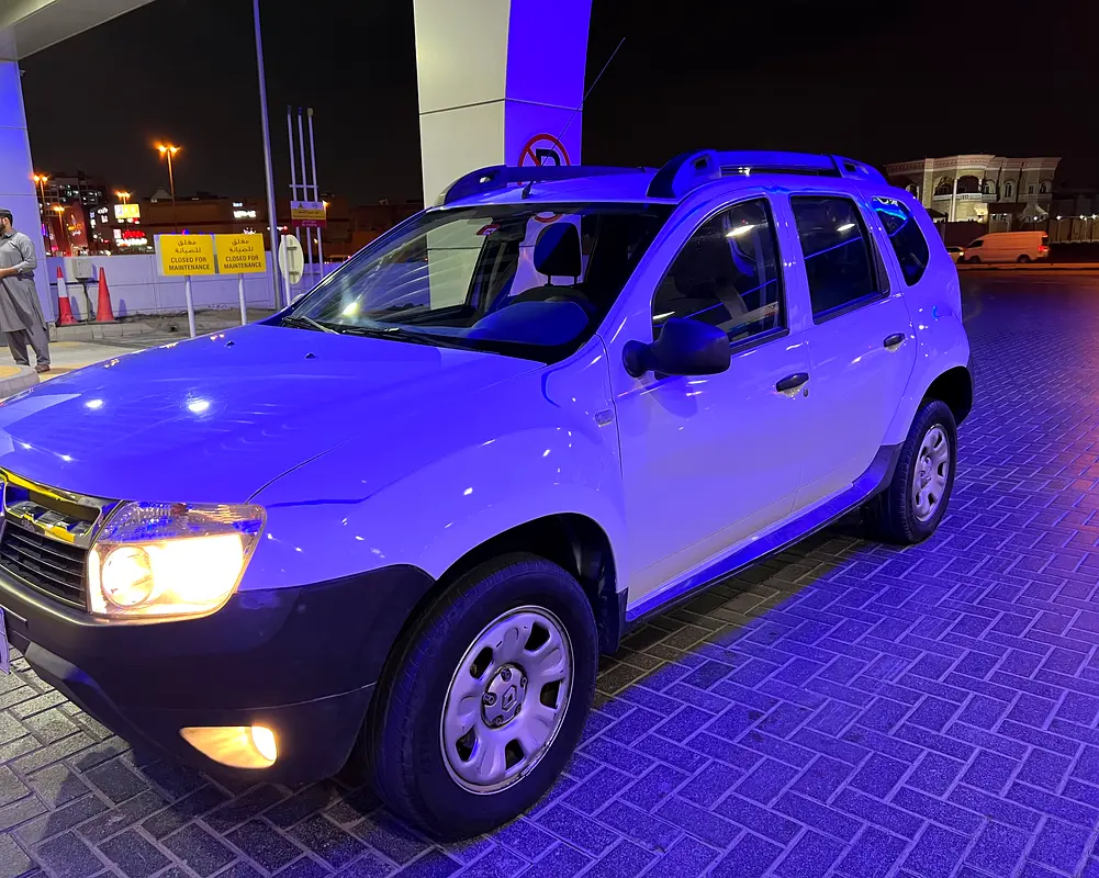 Renault Duster 2015 — photo 1 of 10