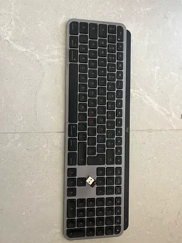 Logitech Wireless Keyboard with USB Receiver - Full Size, Good Condition