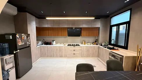 5 Bedroom Villa for Annual Rent in Al Helio – Spacious Layout & Premium Finishes