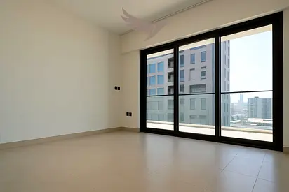 Near to Metro – Exclusive Smart Home with Burj Khalifa View