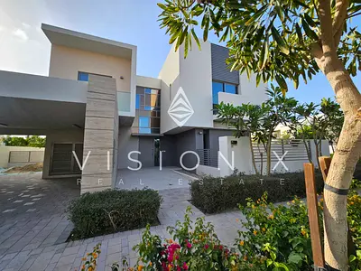 Sophisticated Living | Premium Townhouse | Ready to Move