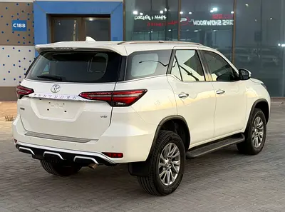 2021 Toyota FORTUNER — фото 8