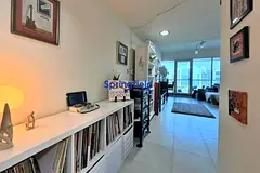Park &amp; Villa View | Close to Metro | Corner Unit