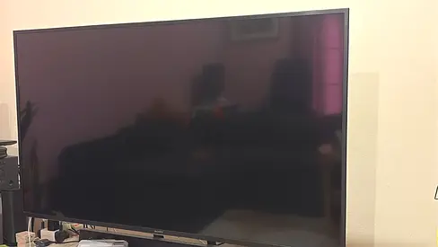 📺 TCL 55” LED TV – Model LED55P2000USGM Television for sale immediately