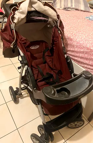 Graco Burgundy Standard Stroller in Good Condition