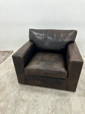 Selling cratebarrel arm chair