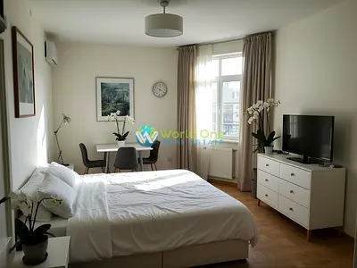 Furnished | Cozy Studio | Centrally Located