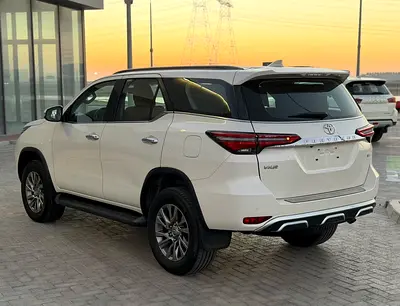 2021 Toyota FORTUNER — фото 7