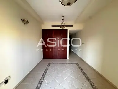 Studio | Droor Residency 11 | Good Deal