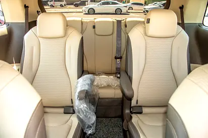 2025 KIA CARNIVAL 照片 9