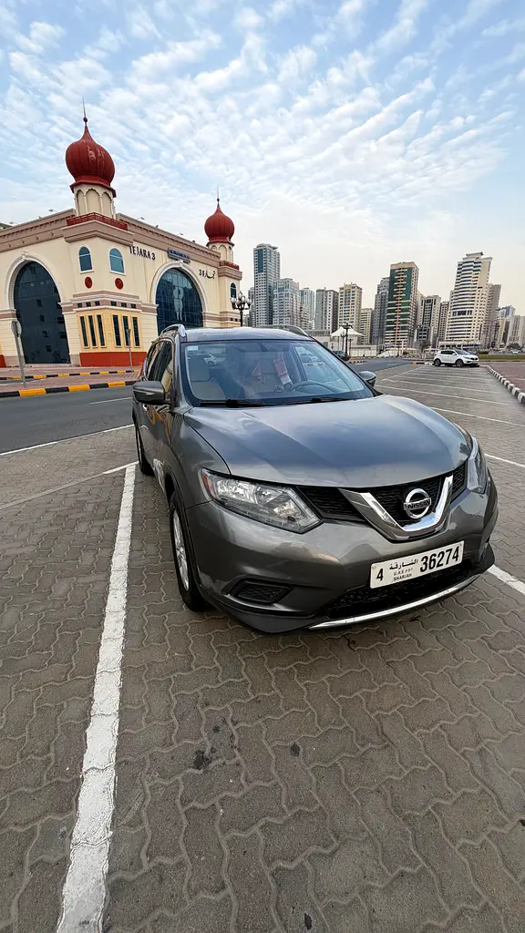 Nissan Rogue 2015 — photo 1 of 18