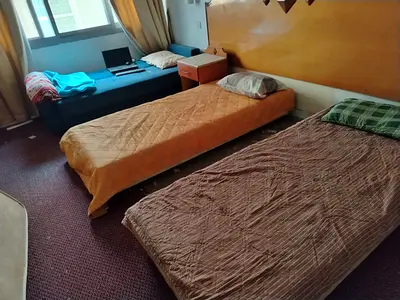 BEDSPACE IN STUDIO ROOM