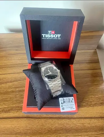 Tissot PRX Quartz black dial 40MM - New unworn