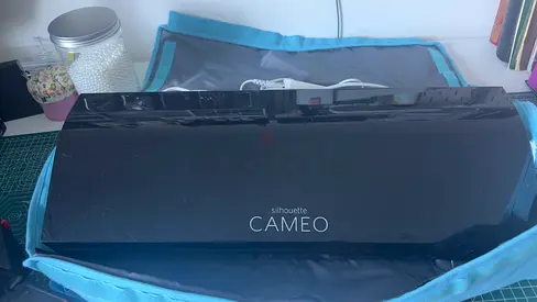 Silhouette Cameo Cutting Machine pus roll feeder