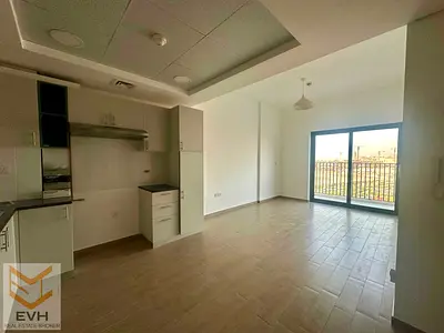 Chiller Free - Central Garden View - Bright Unit - Ready to Move in