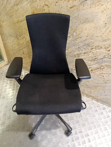 Selling Embody Ergonomic chair.good condition only little use