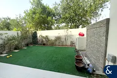 Close to pool | Single Row | Vacant Soon