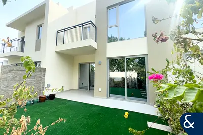 Close to pool | Single Row | Vacant Soon
