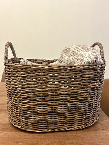 Plastic Wicker Storage Basket with Handles with Blankets