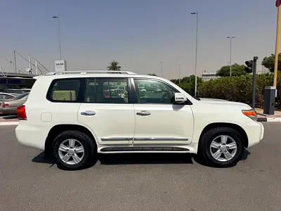 2013 Toyota LAND CRUISER 照片 4