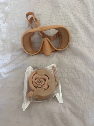 Snorkeling mask with tube. Brand new, never used, good quality.