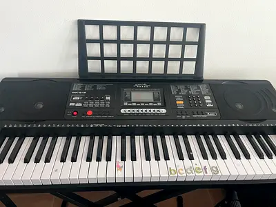 Mike Musik Electronic Keyboard with Stand and Music Rest - Good Condition