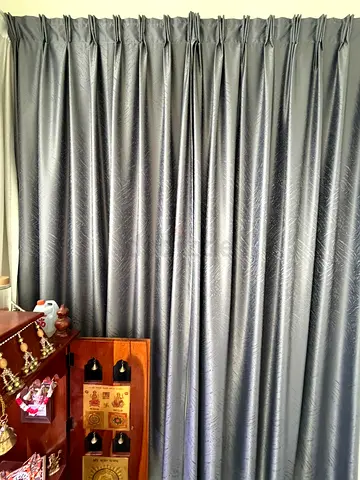 Curtain