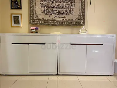 White gloss shoe cabinet with drawers