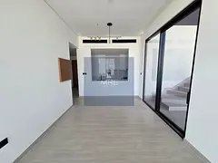 Modern with private pool | Spacious | Open Views