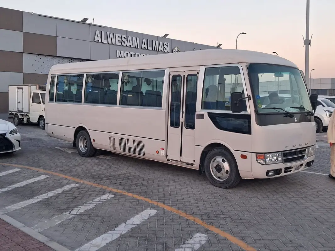 Mitsubishi Fuso Rosa 2024