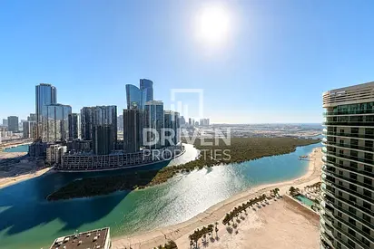 Ready to Move In | Spacious and Bright | Sea View