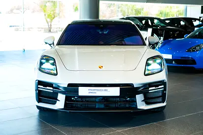 صورة 7 لـ 2024 Porsche PANAMERA