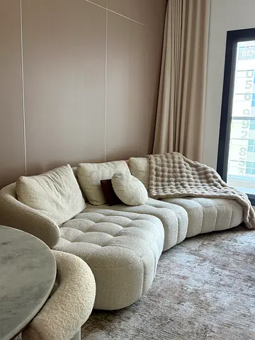 Light Beige Curved Modular Sofa - Comfortable 3-Seater Sectional