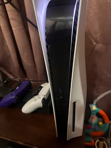 Ps5 disc version with two controllers