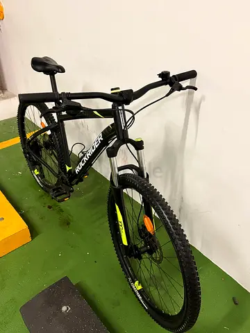 Rockrider ST 530 Sport Trail Mountain Bike — excellent condition, Hydraulic disc brakes, smooth