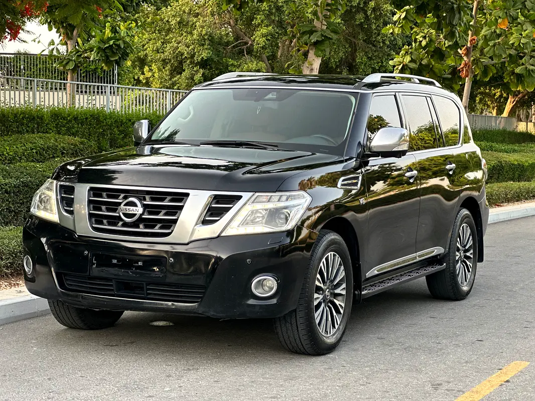 Nissan Patrol 2018 — photo 1 of 13