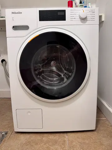 Front-load washing machine - good condition, working (Miele)